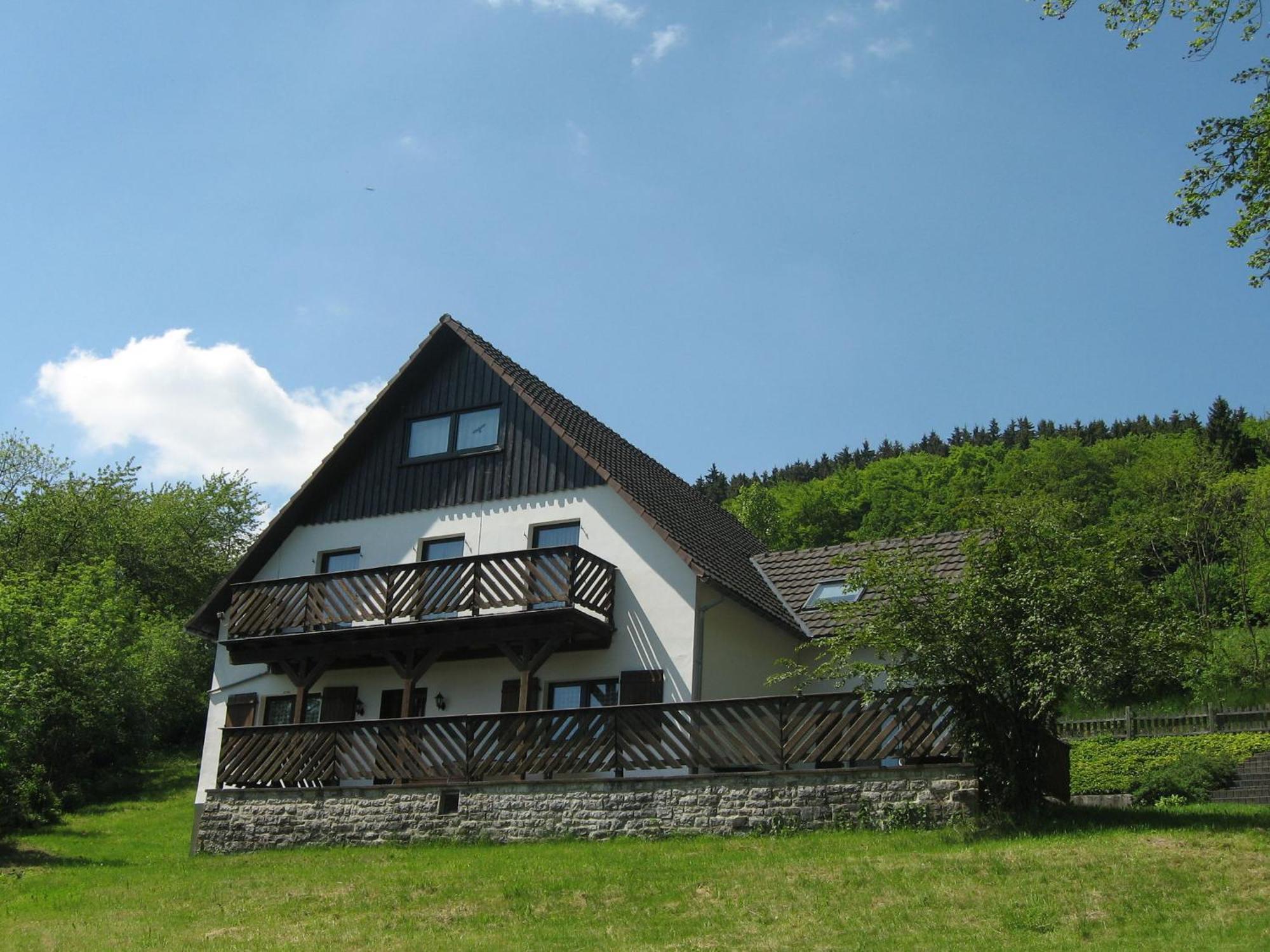 Nice Holiday Home Near Ski Area Medebach Eksteriør billede